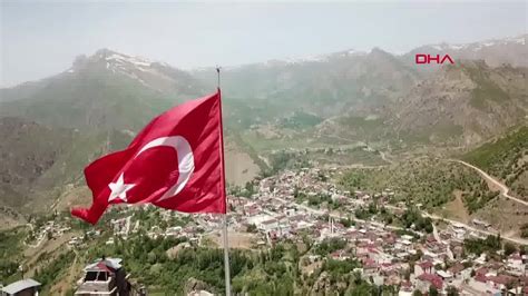 K­ü­ç­ü­k­ ­K­a­n­d­i­l­­e­ ­T­ü­r­k­ ­b­a­y­r­a­ğ­ı­ ­ç­e­k­i­l­d­i­!­